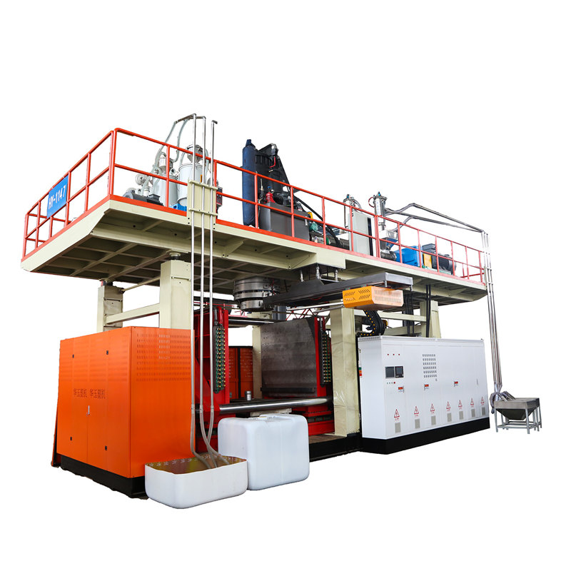 華玉1000L-8層吹塑機(jī)